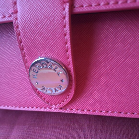Hot pink Kendal and Kylie mini bag - Picture 2 of 5